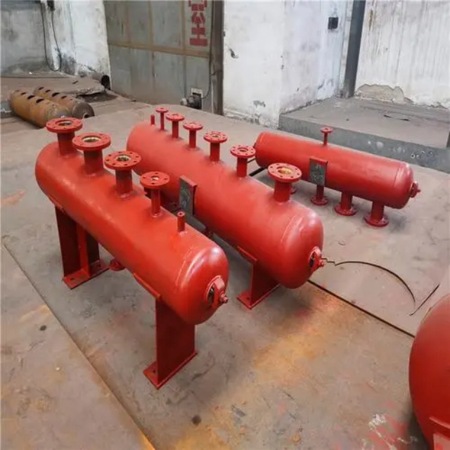 雁峰分集水器安装高度